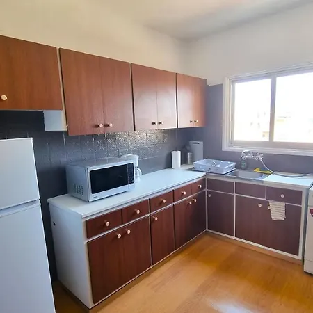 Unique 2br Apt 10 With 150mbit Plus Netflix * Larnaca