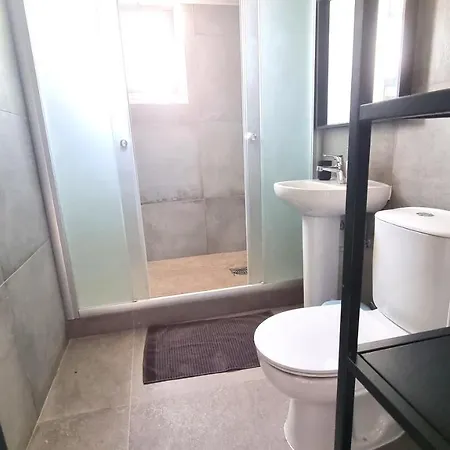 Unique 2br Apt 10 With 150mbit Plus Netflix Daire